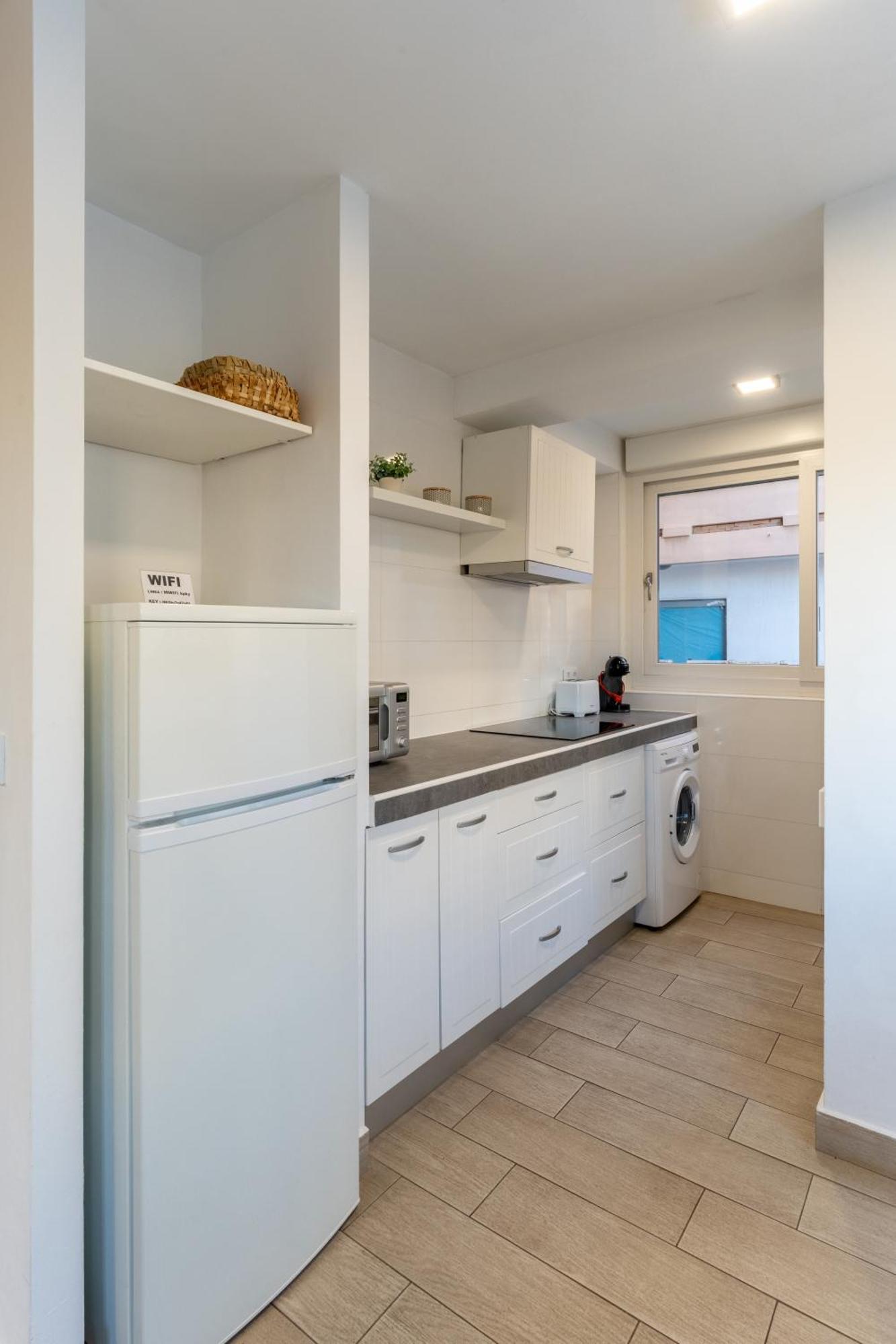 Apartamento Torre Cervantes, moderno, luminoso, a 5 min de la Playa Almería Exterior foto